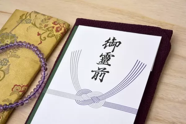 家族葬では香典を辞退した方がいい？──迷ったときの考え方の画像