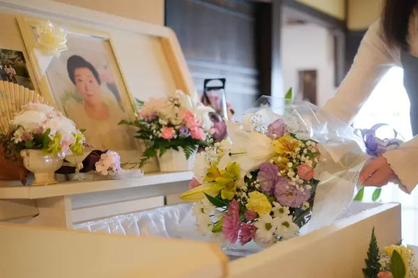 お葬式には遺影写真は必要？迷ったときの考え方と準備のポイントの画像